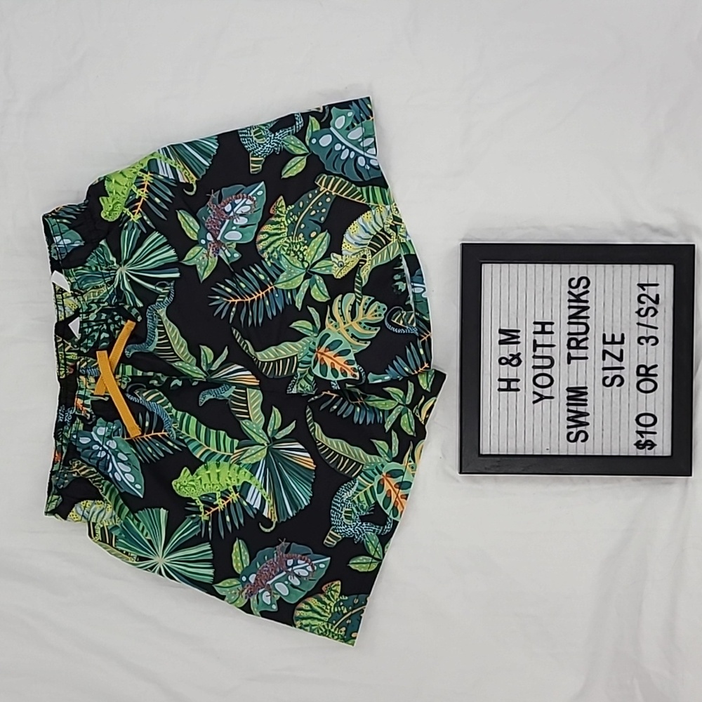 3/$21 H&M Kids Swim Trunks Sz 8-10 Cool tropical print!